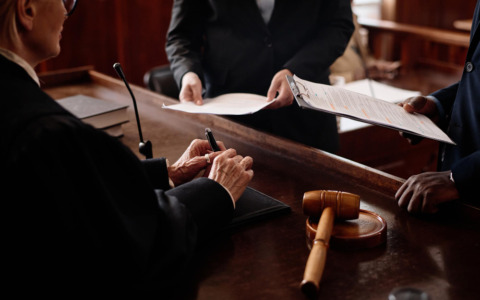 Licenziamento illegittimo per assenza in smart working autorizzato