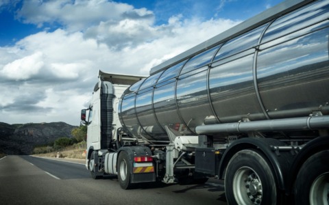 Siccità in Italia: autobotti per acqua potabile in diversi Comuni