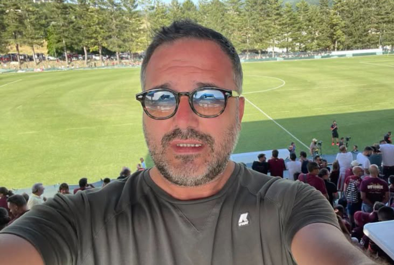 Giornalista Luca Esposito trovato morto a Eboli, indagini in corso
