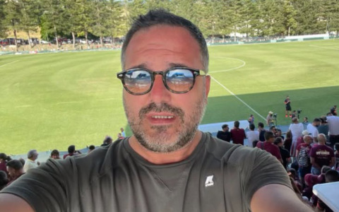 Giornalista Luca Esposito trovato morto a Eboli, indagini in corso