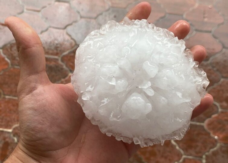 Instabilità atmosferica sul Nord Italia: scatta l’allerta per temporali e grandine gigante