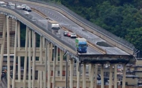 Tribunale di Genova: i familiari delle vittime del Ponte Morandi chiedono giustizia
