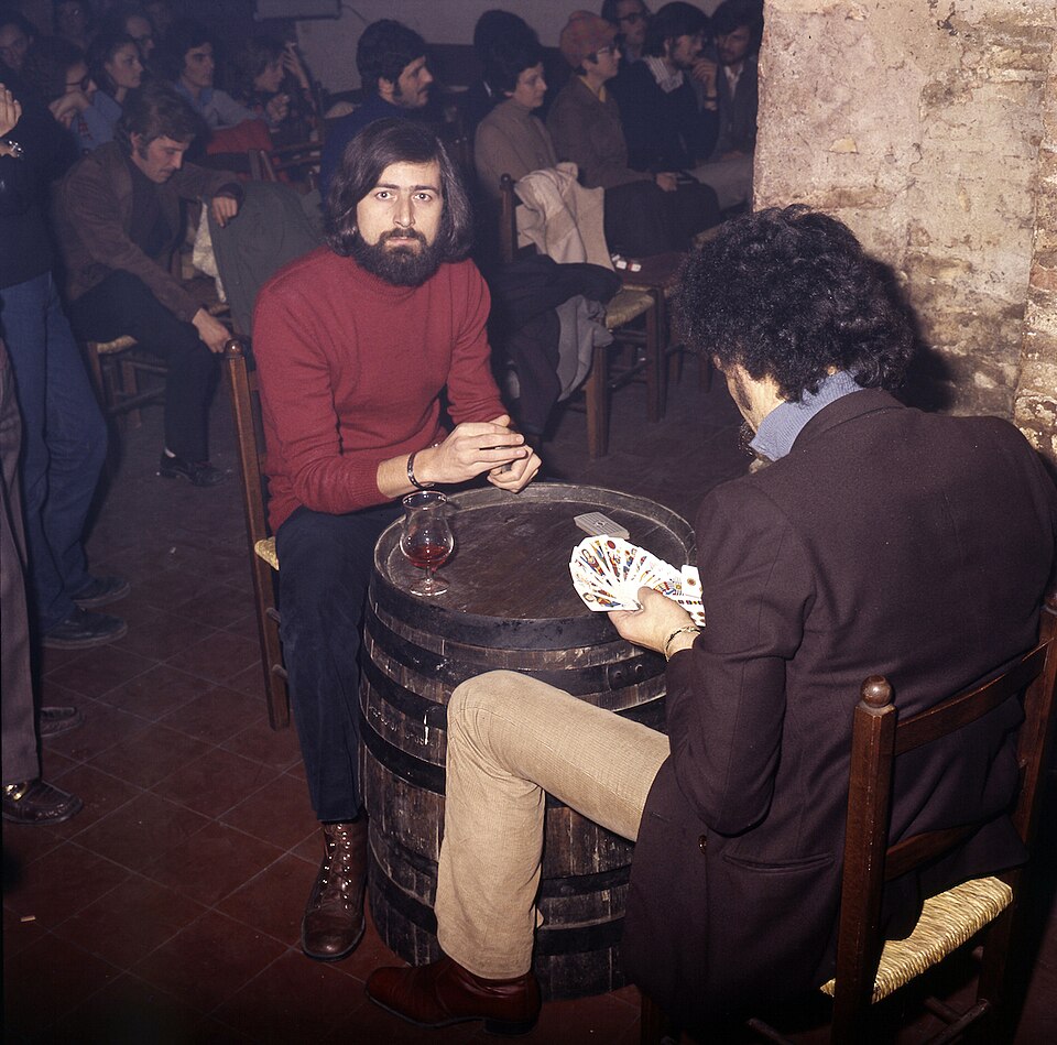 Riapre l’Osteria delle Dame, il simbolo di Guccini a Bologna