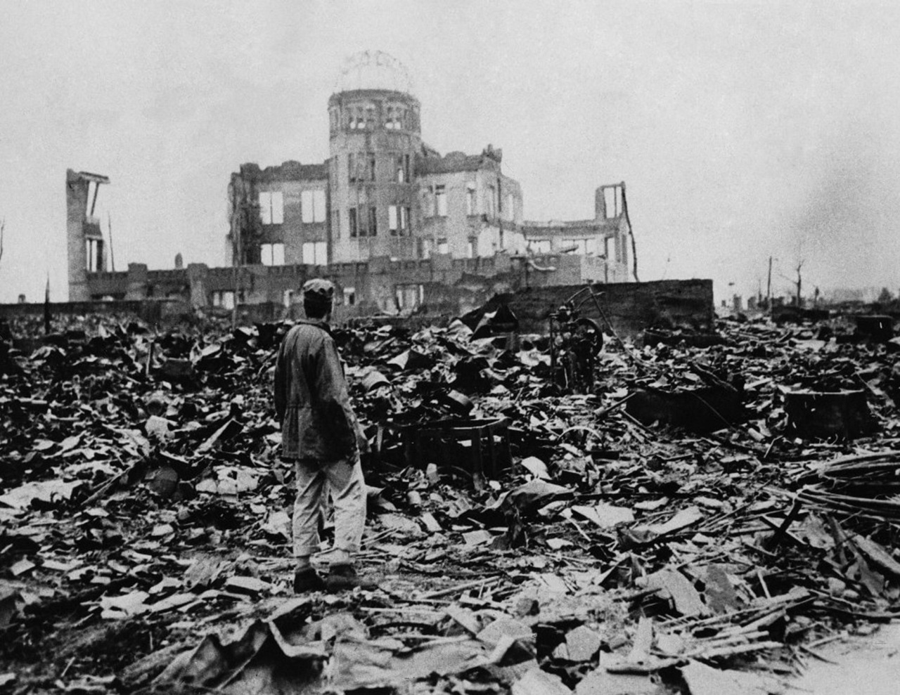 Hiroshima commemora i 140 mila morti del 1945 e chiede pace