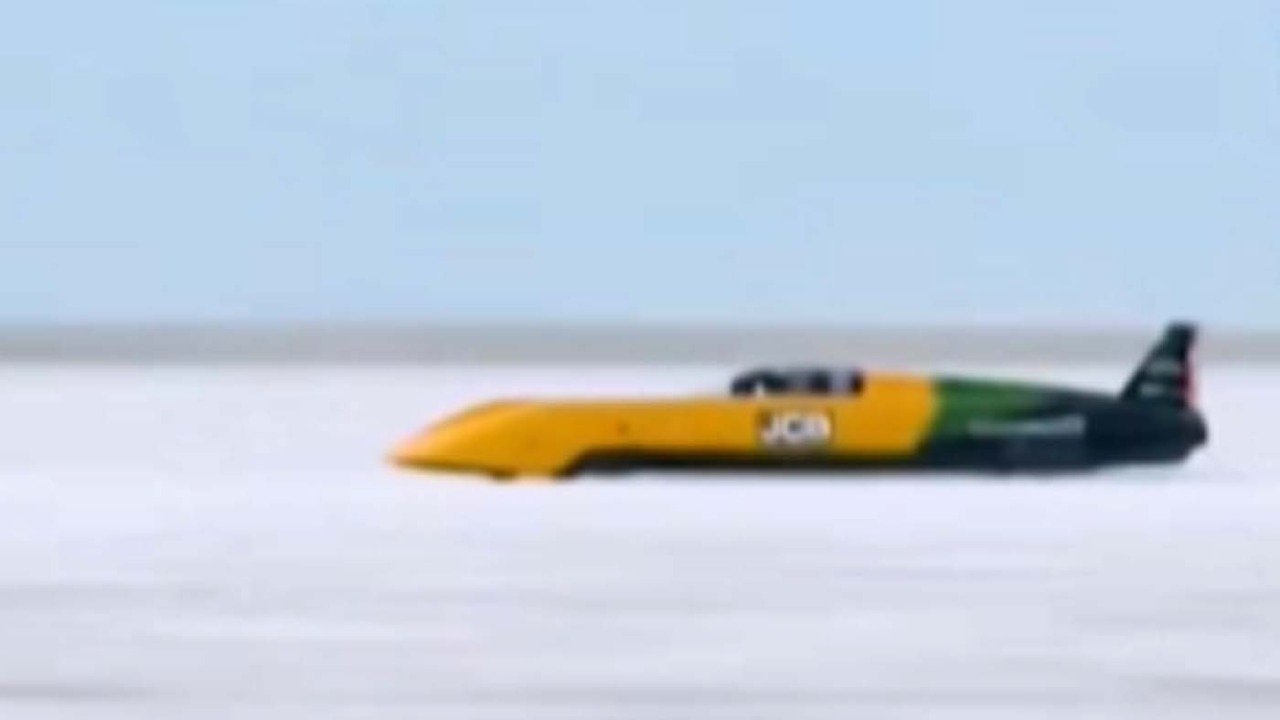 Andy Green fissa il record per un’auto a idrogeno