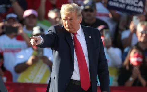 Trump lasciò l’Air Force One, giornalisti all’oscuro