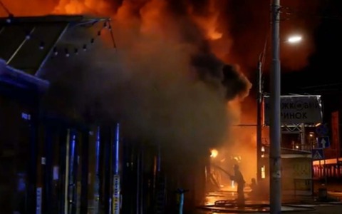 Ucraina, notte di attacchi tra Kiev e Mosca: droni britannici colpiscono obiettivi in Russia
