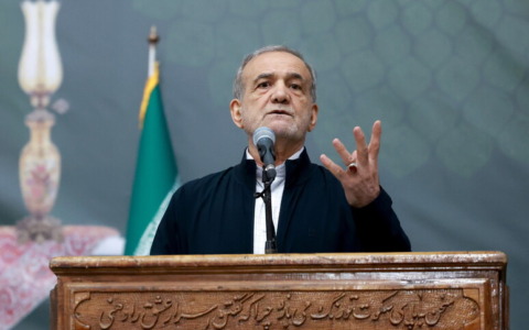 Le condizioni (di oggi) dell’Iran agli Usa per la riapertura di Hormuz. Pezeshkian ottimista
