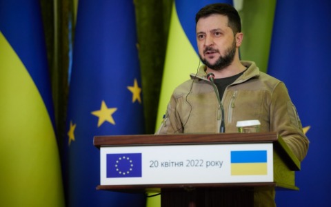 Zelensky accusa Washington: “Ritardi sui missili destinati a Kiev concessi dall’Europa”