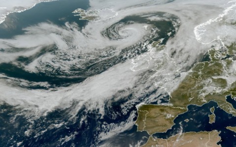 Svolta atmosferica sull’Italia, giù le temperature di 8 gradi