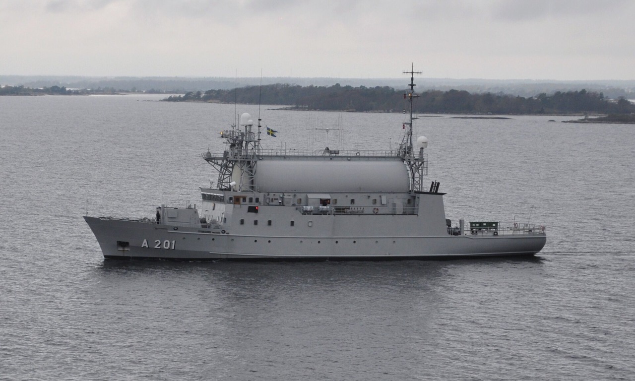 Germania valuta una quarta nave d’intelligence Classe 424