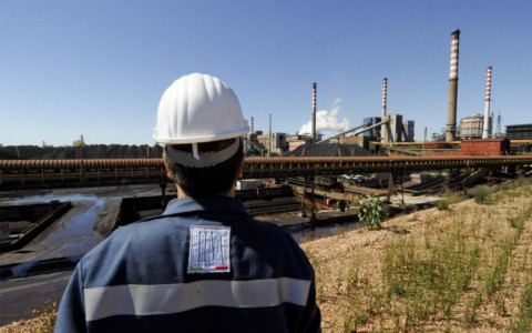 Nuovo rinvio per l’ex Ilva: l’incontro a Palazzo Chigi coi sindacati slitta a settimana prossima