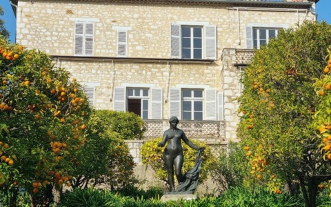 Quattro Renoir rubati dal museo di Cagnes-sur-Mer