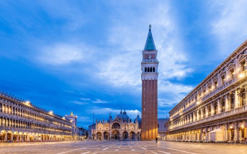 Venezia valuta l’aumento della tassa di soggiorno fino a 9 euro