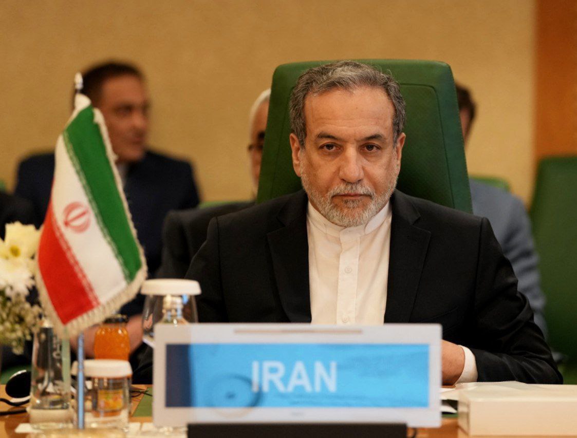 Teheran accusa Parigi e rivendica la difesa dei propri interessi