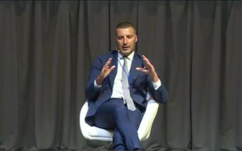 Meritocrazia Italia contro il distacco della politica: le tre priorità per il Paese