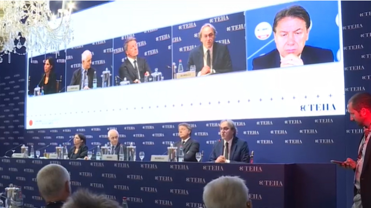 Imprenditori di Cernobbio: fiducia nel governo, opposizioni bocciate
