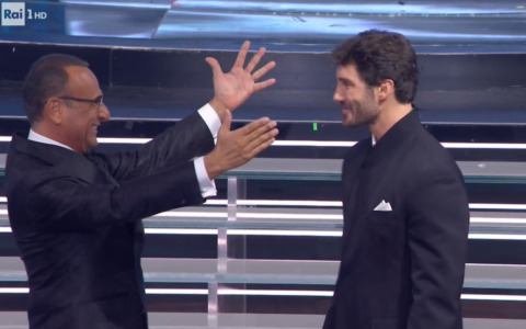 Sanremo 2027, il regolamento cambia formula e voto