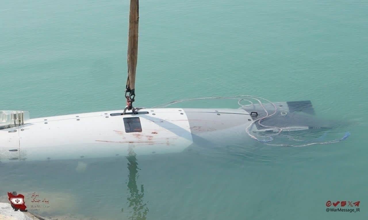 Iran, i Pasdaran mostrano il drone subacqueo statunitense
