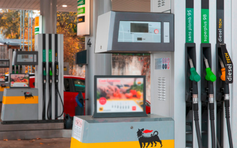 Tetto Eni ai carburanti: benzina a 1,99 euro, diesel a 2,19