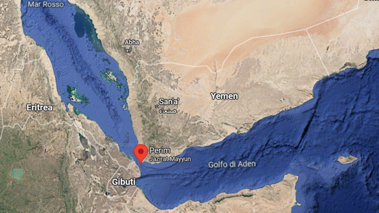 Houthi conquistano Mocha e Perim, il petrolio supera i 100 dollari