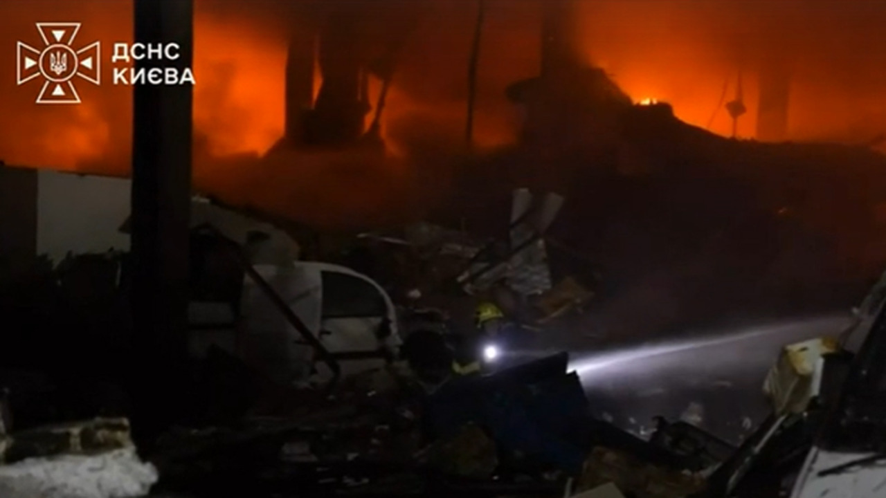 Sei vittime nell’attacco missilistico russo a Kiev