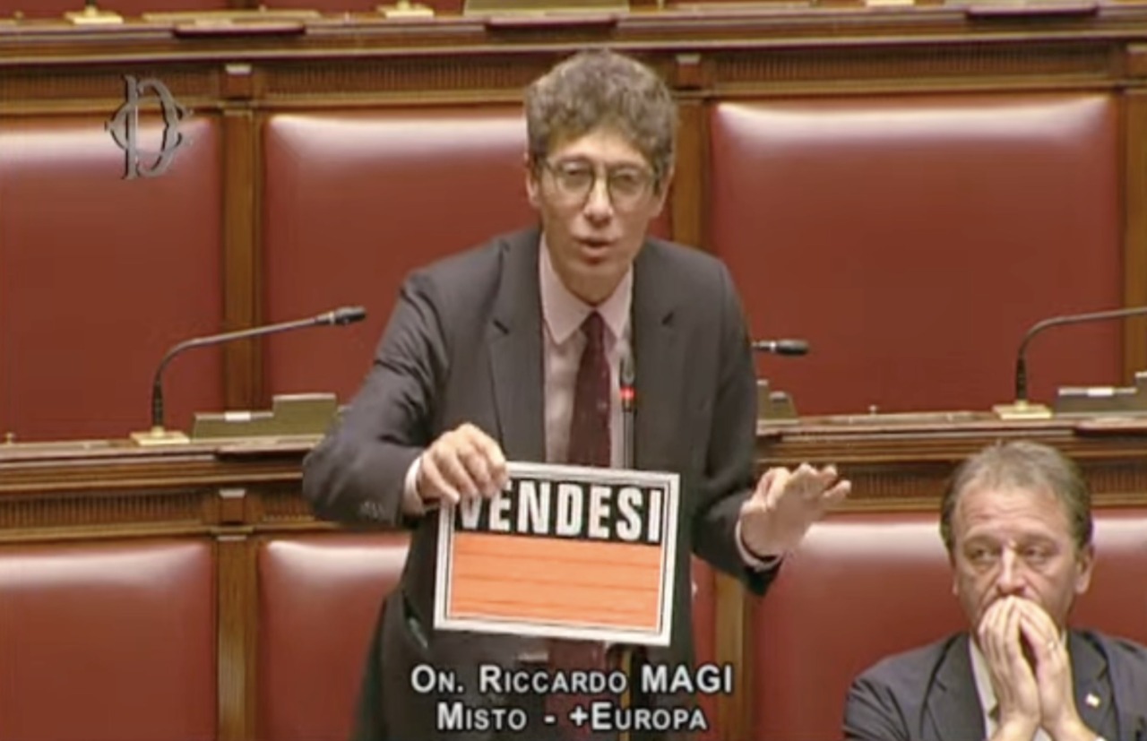 Magi (+Europa): “Mai con chi non vuole affrontare Putin”. Avs lancia l’idea di una terza figura politica