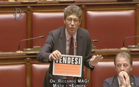 Magi (+Europa): “Mai con chi non vuole affrontare Putin”. Avs lancia l’idea di una terza figura politica