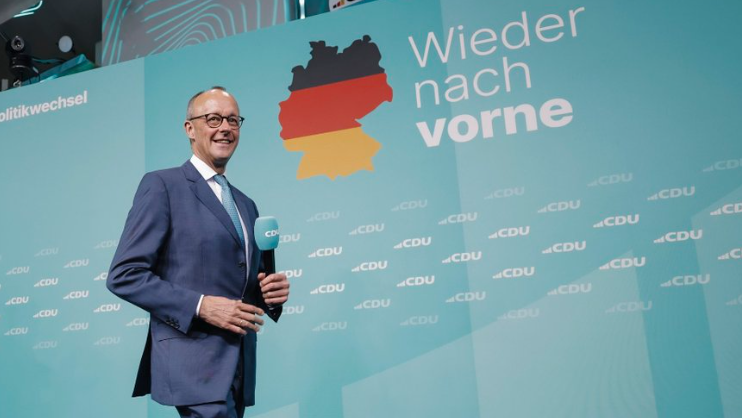Mosca accusa Merz di cercare consensi con la linea anti-Russia