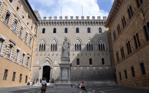 Mps, morte di David Rossi: la perizia ipotizza un’aggressione plurima