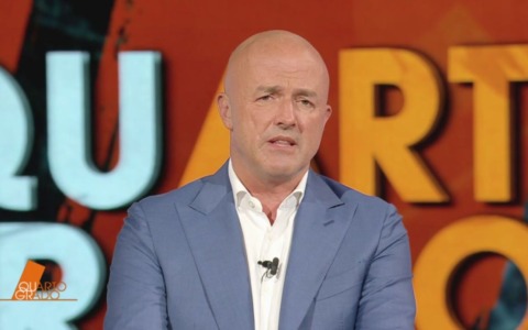 Dentro la notizia torna su Canale 5 con Gianluigi Nuzzi