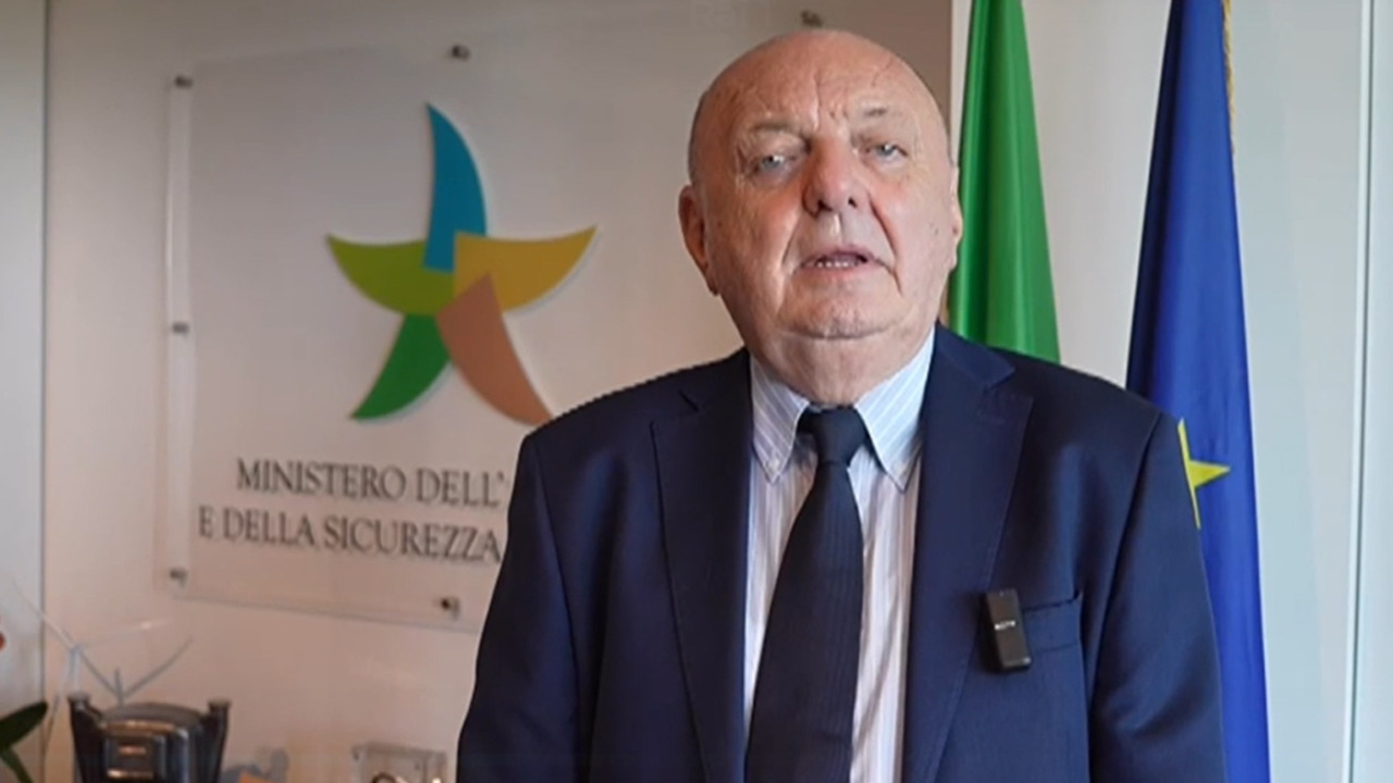Via definitivo del Senato alla legge delega per il nucleare: prime centrali nel 2034