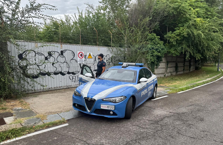 Liberato a Bologna un operaio di 23 anni: tre arresti