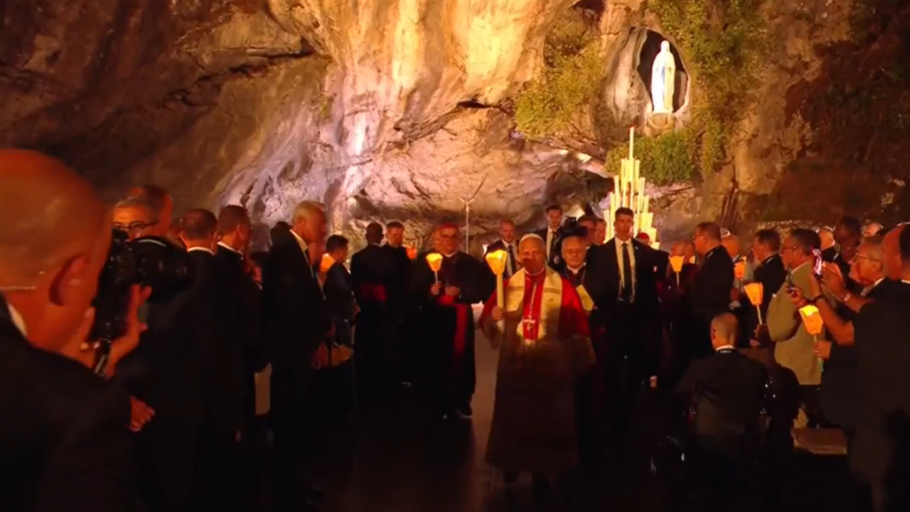 Il Papa a Lourdes incontra sette vittime degli abusi del clero