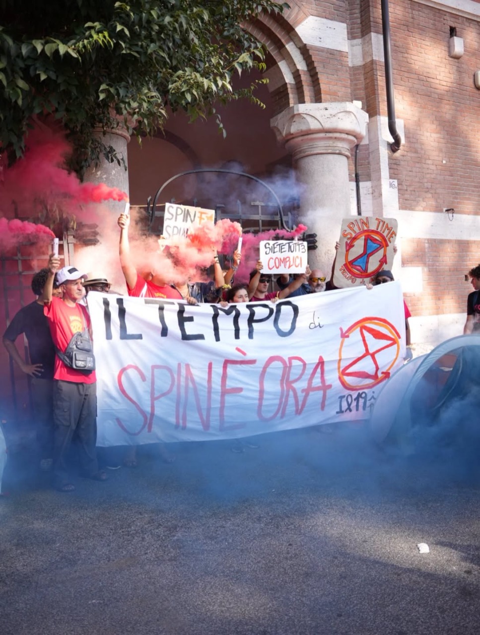 Roma, il corteo di Spin Time sfila per il diritto all’abitare