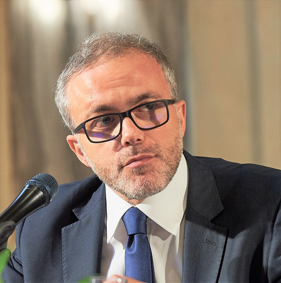 Elettori nel mirino, che polverone sull’ex direttore dell’Agenzia delle Entrate: chi vota Meloni è un evasore fiscale?