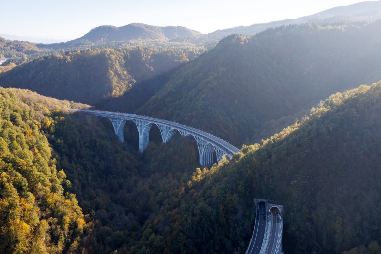Sondaggio SWG sulle autostrade italiane tra storia e mobilita del futuro