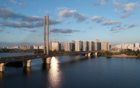 Mosca rivendica il raid sul Ponte Sud di Kiev