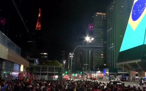 In Brasile è sempre Bolsonaro contro Lula: 47 contro 45% alle Presidenziali, si va al ballottaggio