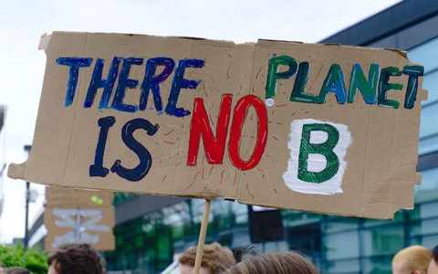 Fridays for Future, cortei in 25 città contro la crisi climatica