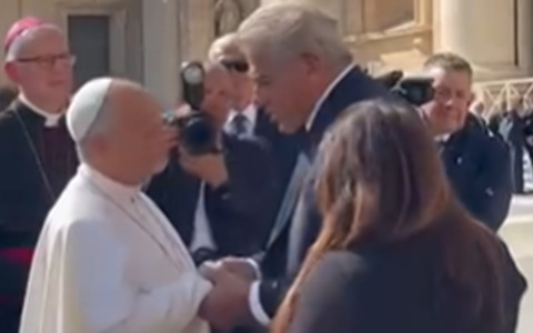 Lou Ferrigno incontra Leone XIV in Vaticano