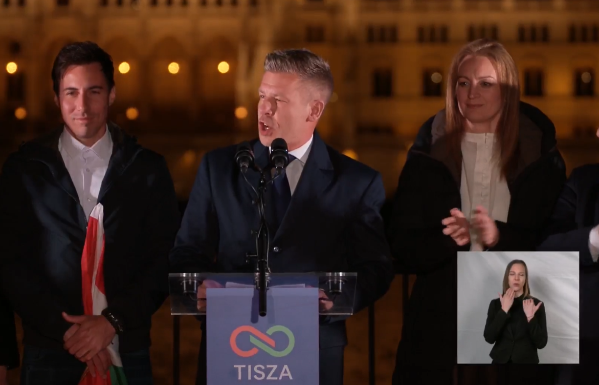 Budapest cancella i divieti Lgbt e ottiene 4,2 miliardi dall’Ue