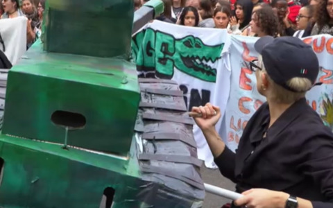 Sciopero scuola e clima: studenti e docenti manifestano nelle piazze italiane