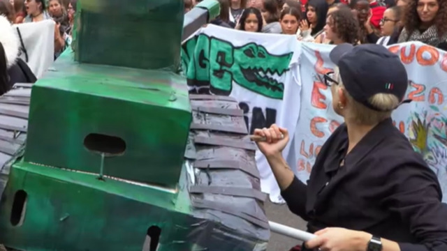 Sciopero scuola e clima: studenti e docenti manifestano nelle piazze italiane