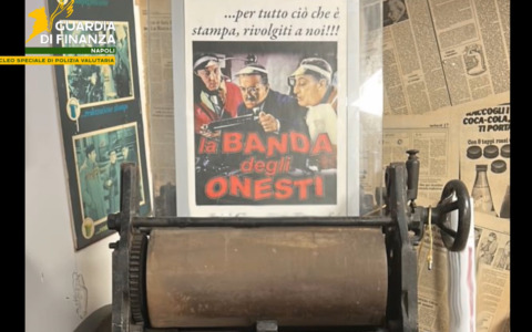 Scoperta a Napoli una stamperia clandestina con 12mila banconote false