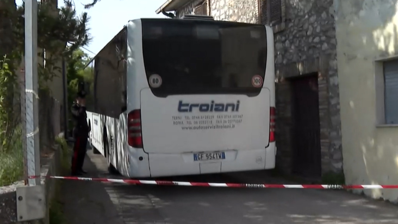 Morta dopo cinque mesi la donna aggredita dall’ex sul bus a Terni